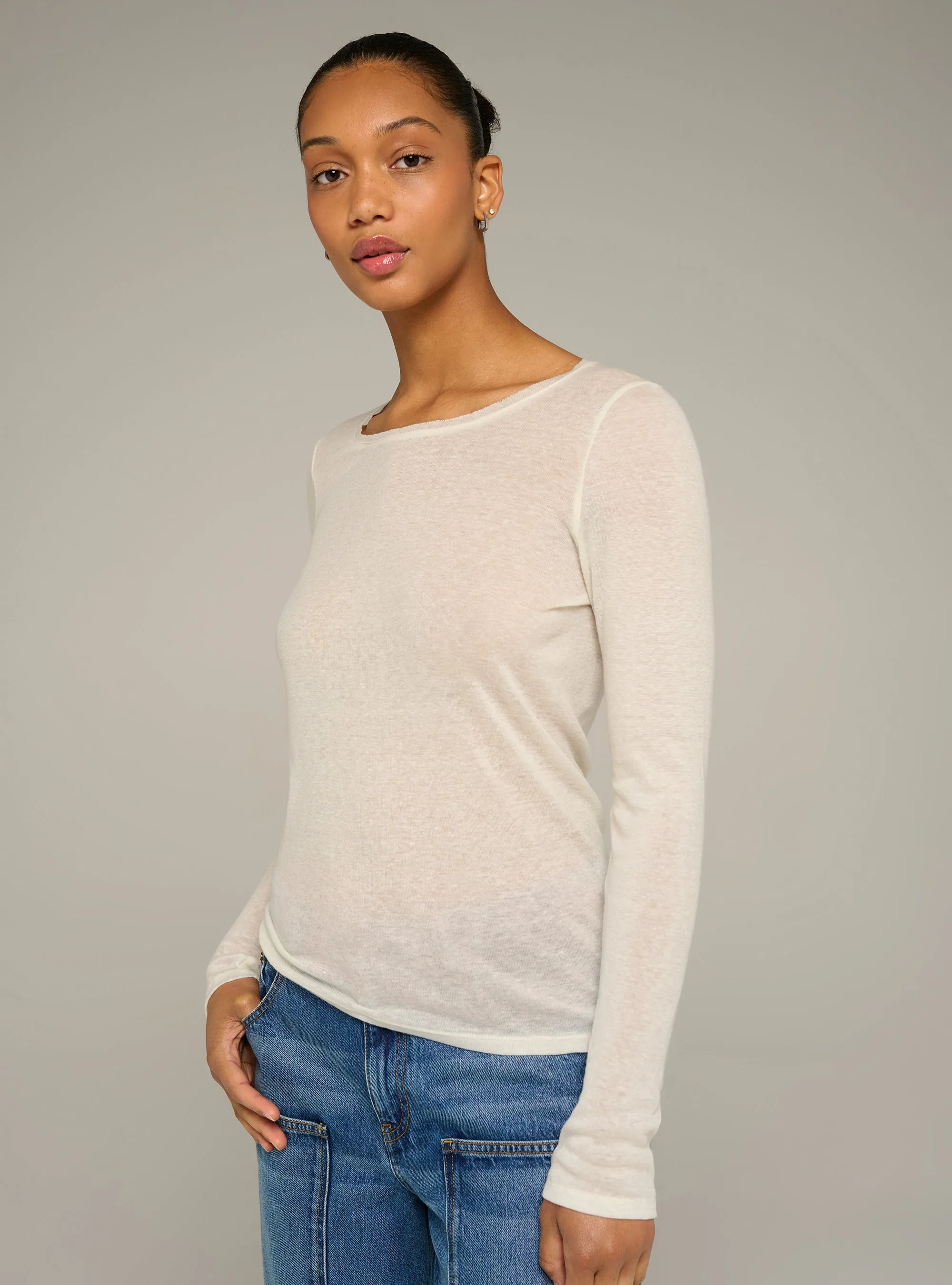 Tee-shirt manches longues col rond ajusté en jersey sold by Cotelac product image thumbnail 2