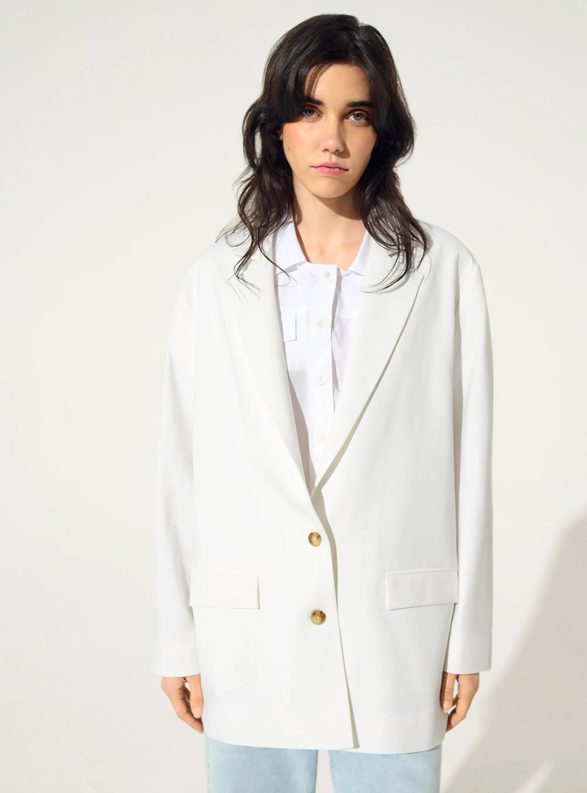 Veste tailleur oversize blanche sold by Cotelac product image thumbnail 4