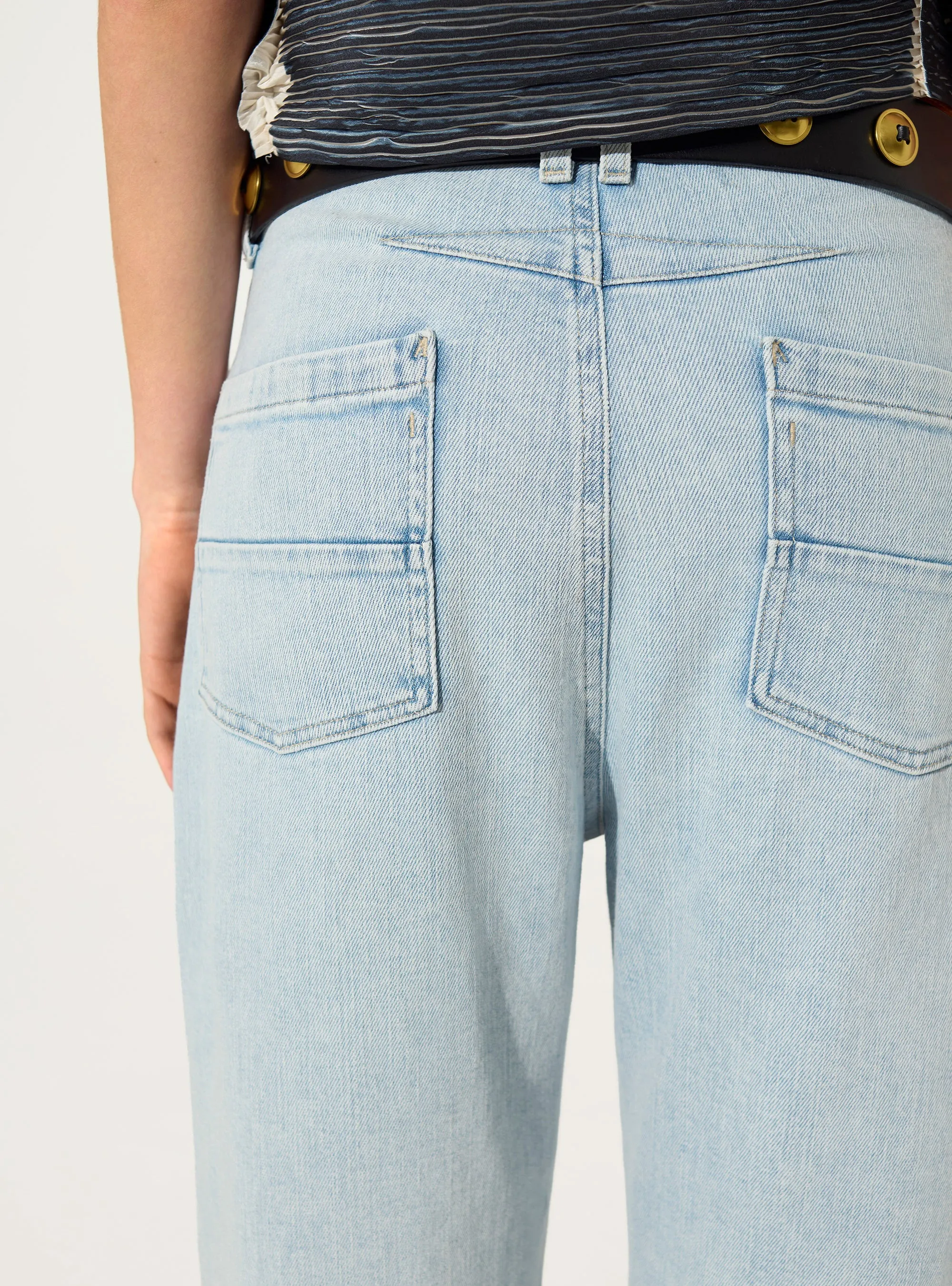 Jean stretch en coton bleu sold by Cotelac product image thumbnail 3