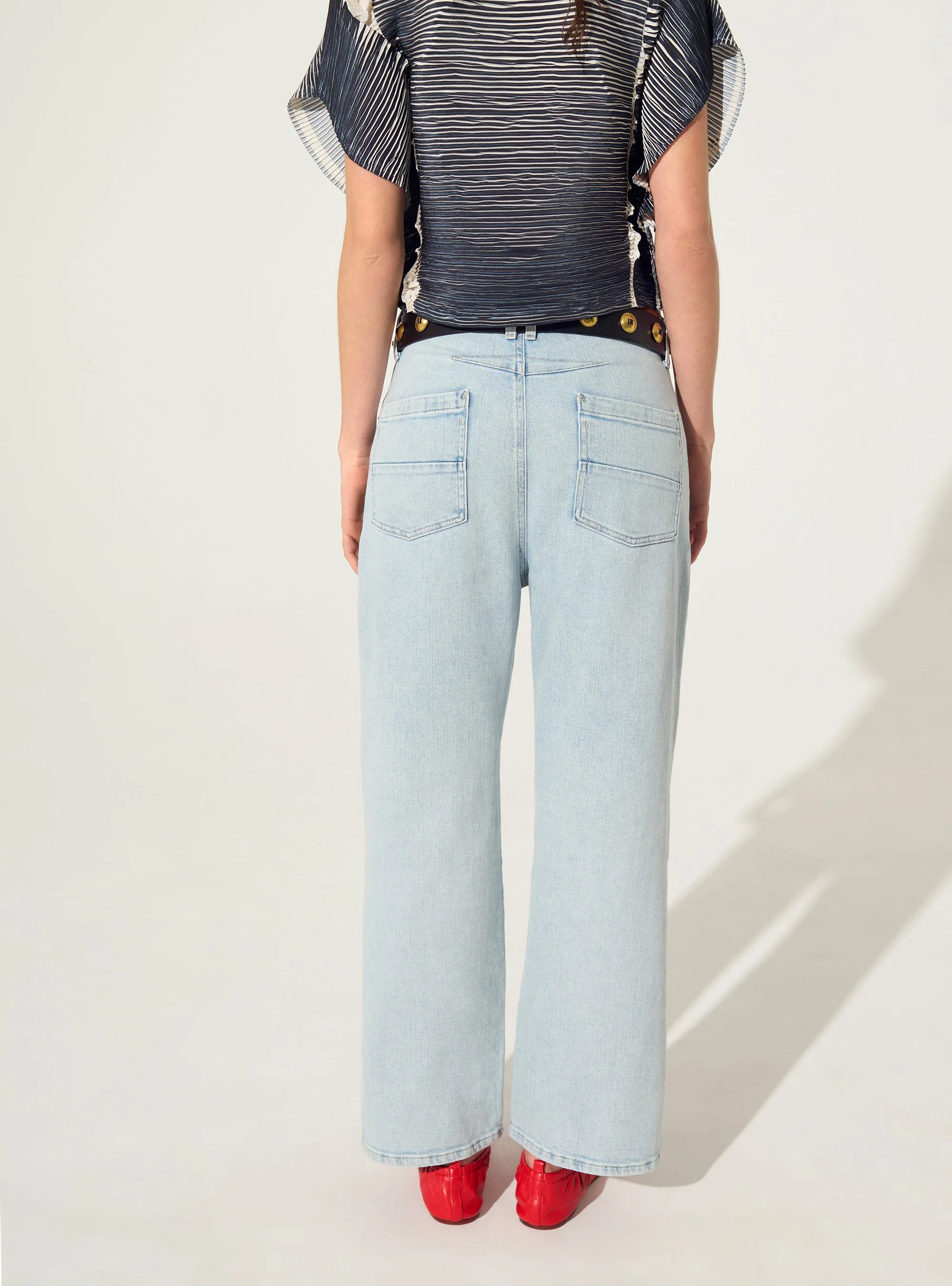 Jean stretch en coton bleu sold by Cotelac product image thumbnail 4