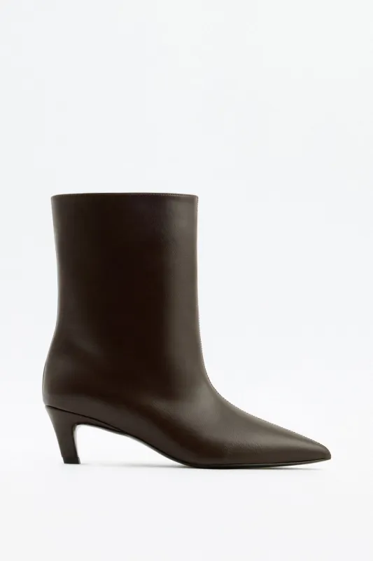 Aria Leather Ankle boots - Dark Brown made by Eyisa
