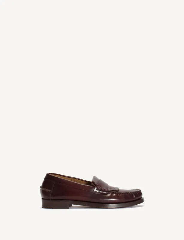 Moccasin Loafer With Fringes In Bordeaux Polido Leather sold by DICO Copenhangen