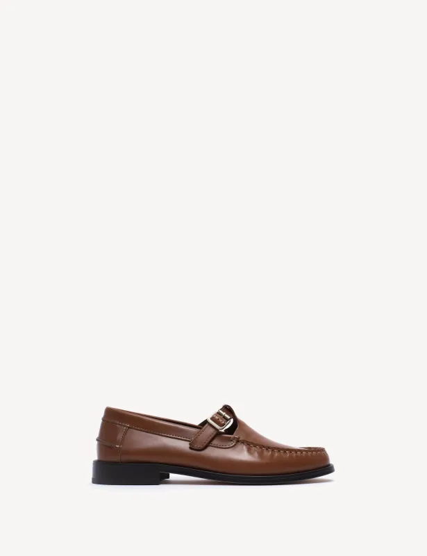 Moccasin T-Bar Loafer In Hazelnut Polido Leather sold by DICO Copenhangen