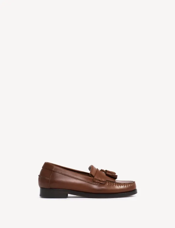 Moccasin Loafer With Fringes & Tassels In Hazelnut Polido Leather sold by DICO Copenhangen
