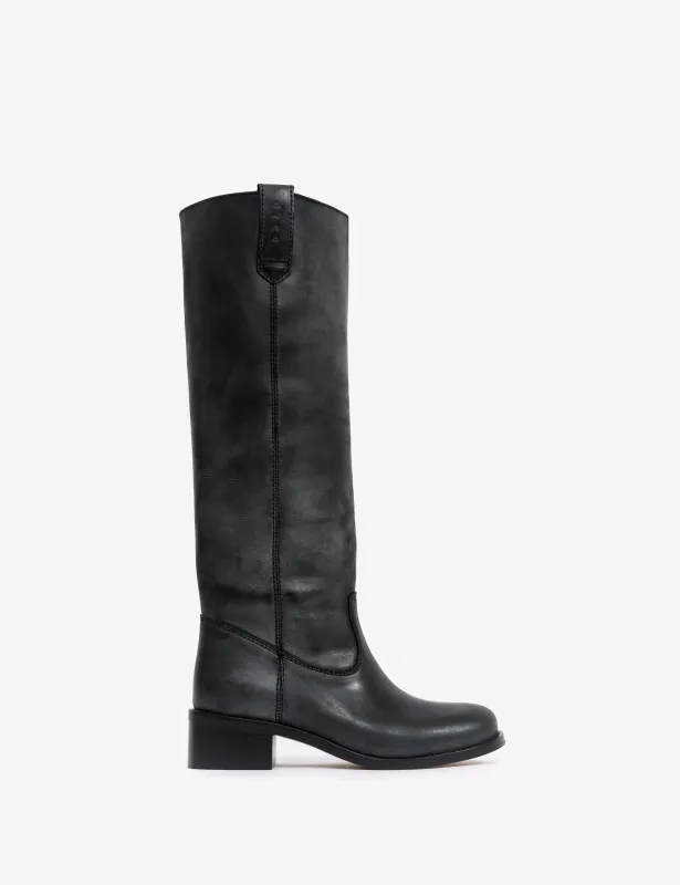 Ann Gaucho Boot In Charcoal Black Escovado Leather sold by DICO Copenhangen