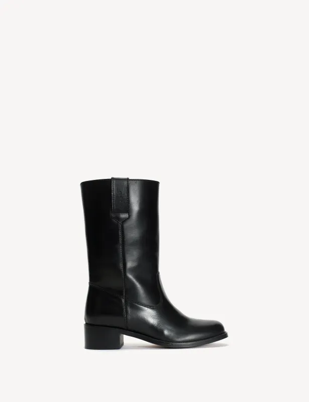 Julia Gaucho Boot In Black Texas Leather sold by DICO Copenhangen