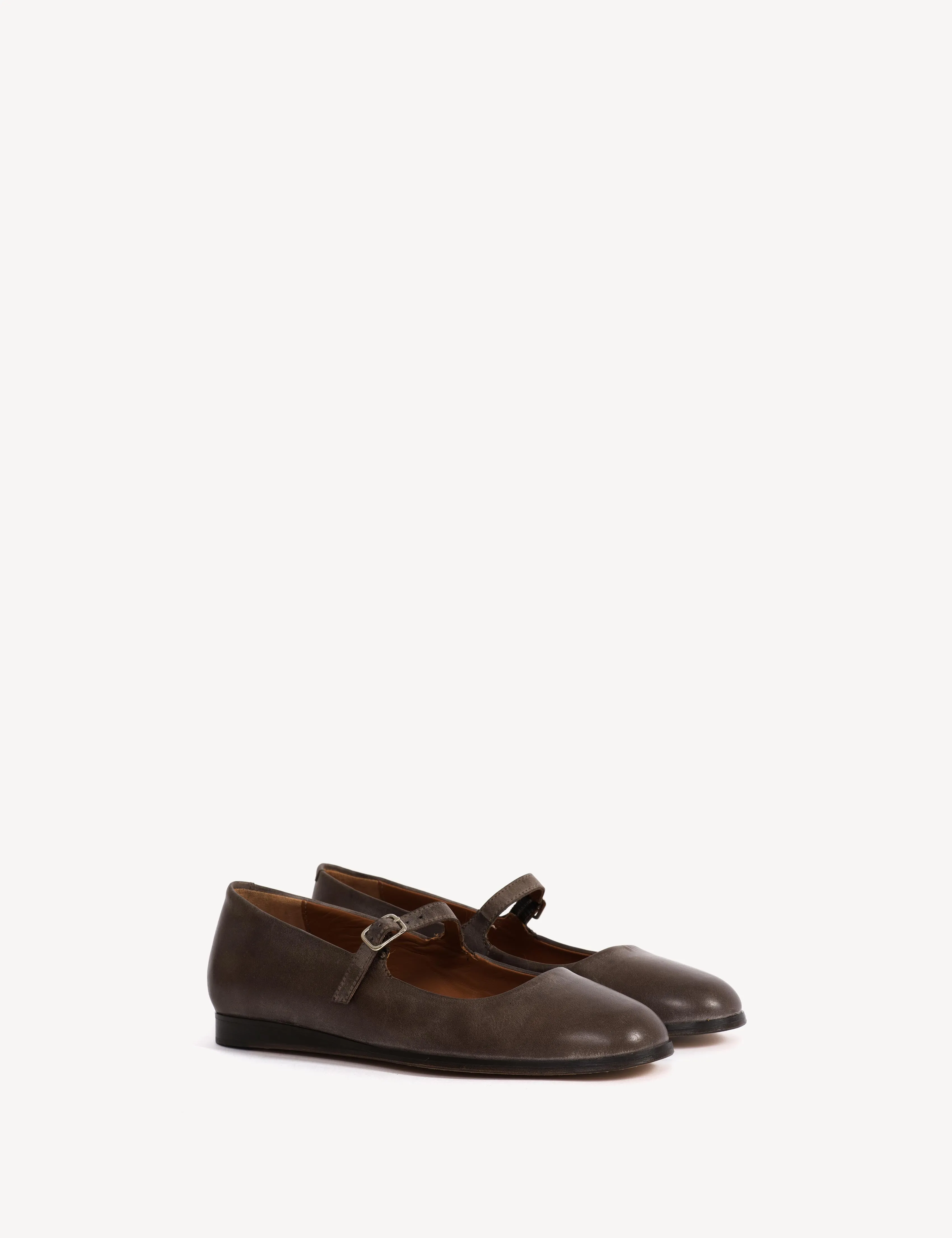 Ines Flats In Dark Brown Escovado Leather sold by DICO Copenhangen product image thumbnail 2