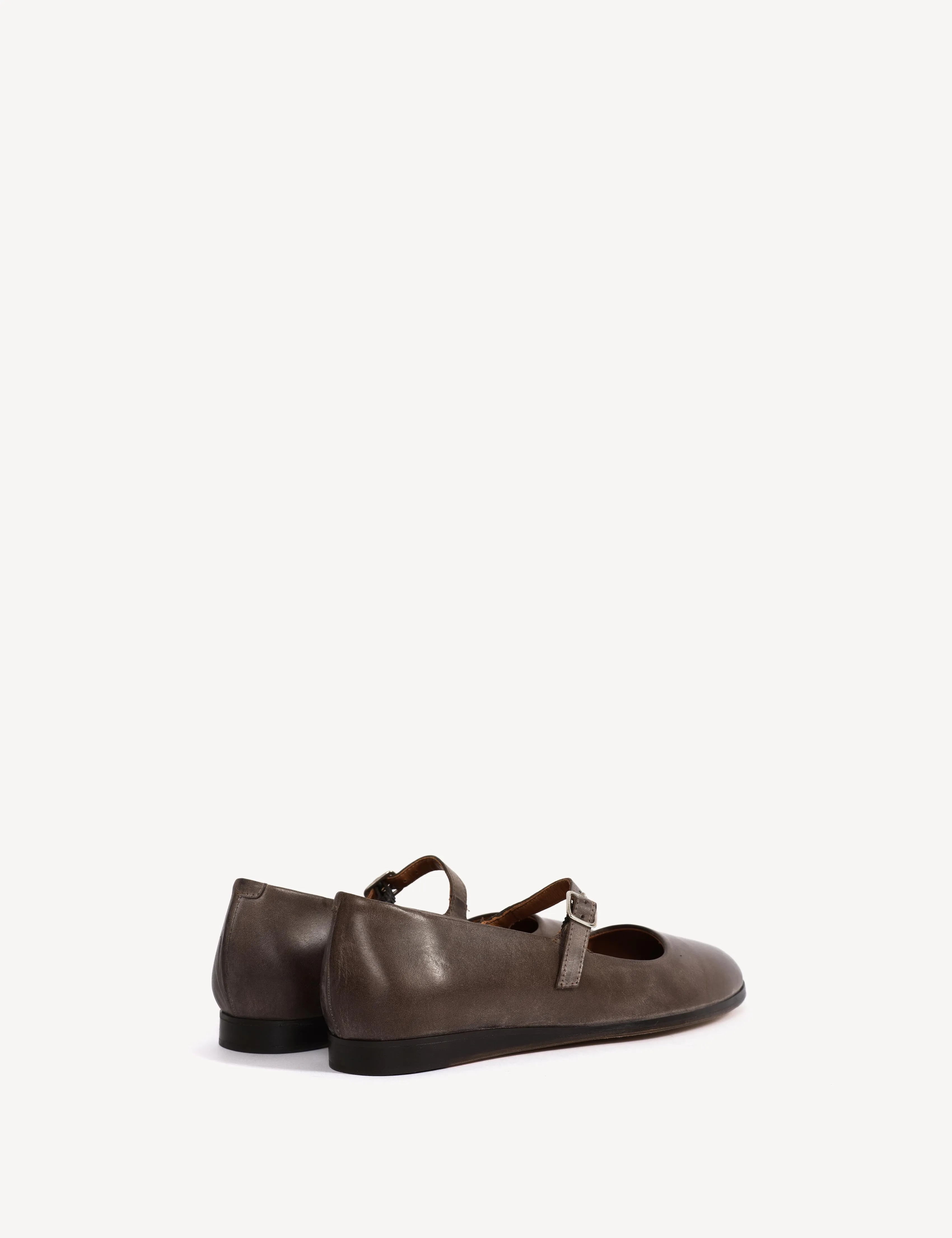 Ines Flats In Dark Brown Escovado Leather sold by DICO Copenhangen product image thumbnail 3