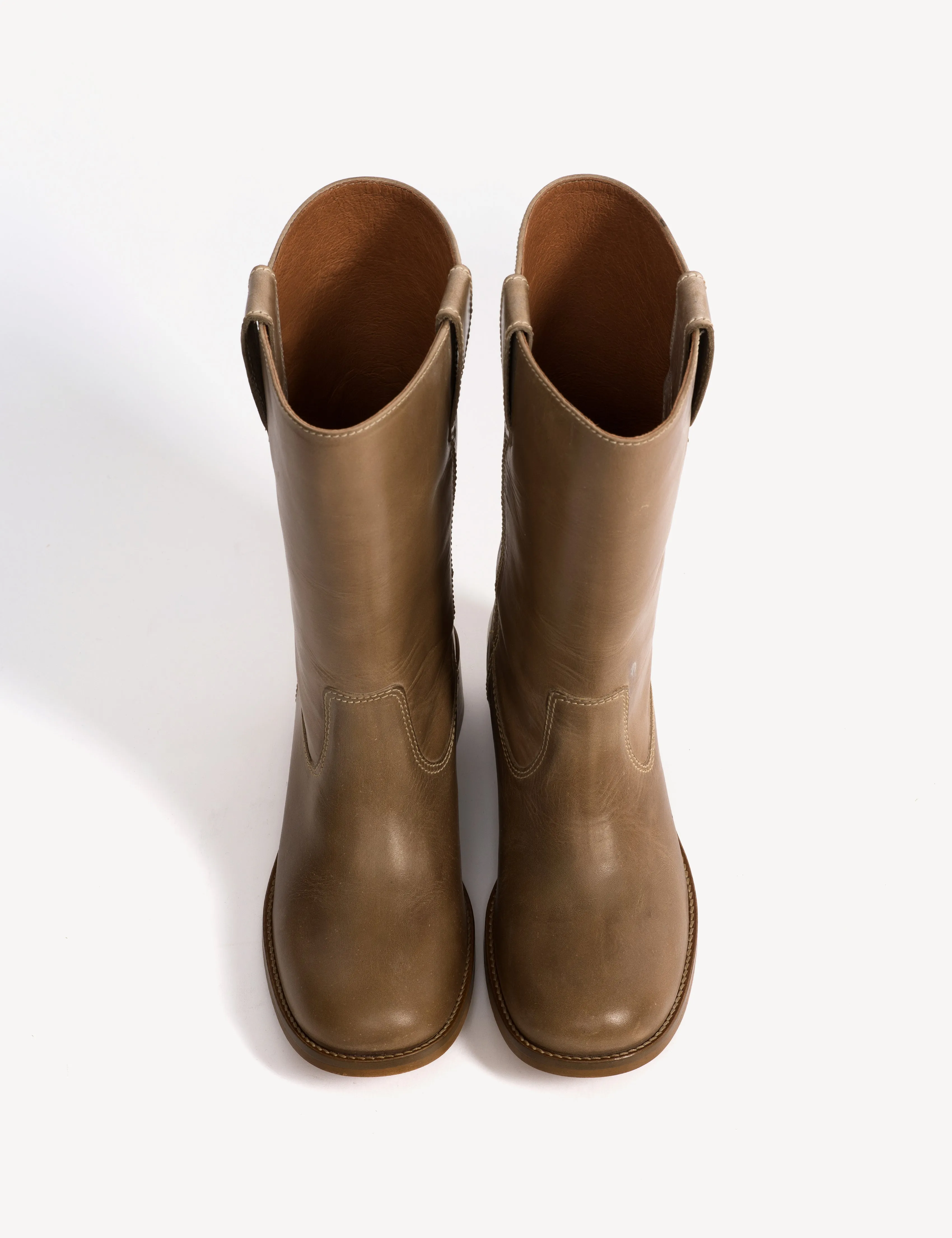Julia Gaucho Boot In Taupe Escovado Leather sold by DICO Copenhangen product image thumbnail 4