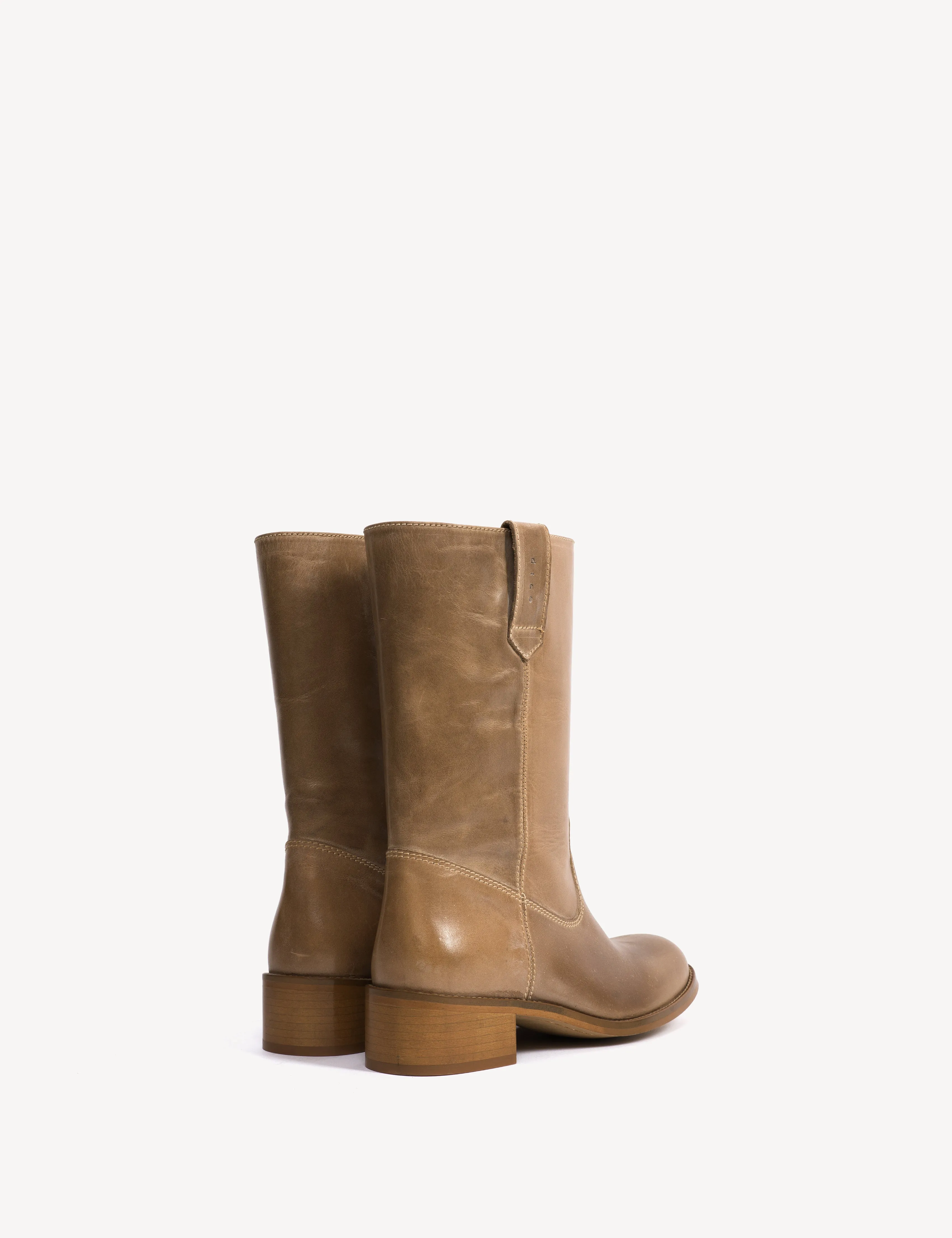 Julia Gaucho Boot In Taupe Escovado Leather sold by DICO Copenhangen product image thumbnail 3