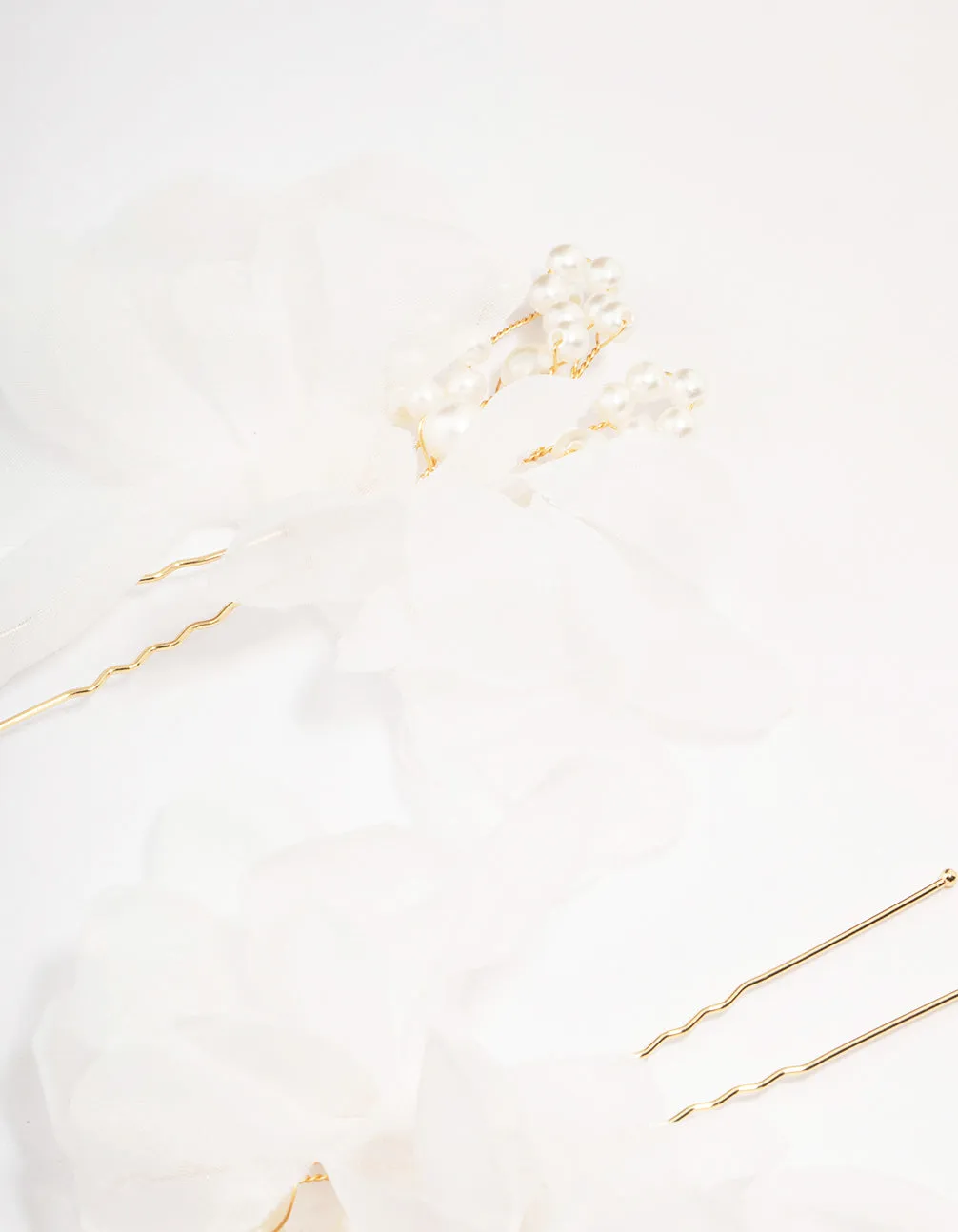 Gold Pearl & Flower Hair Pin Pack sold by lovisa product image thumbnail 3