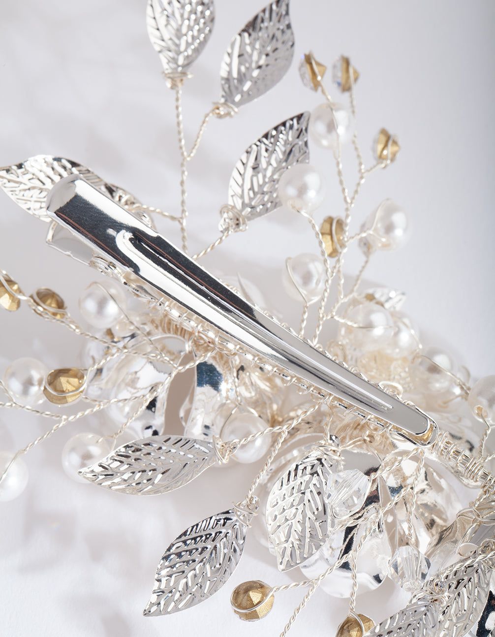 Silver White Floral Hair Clip sold by lovisa product image thumbnail 4