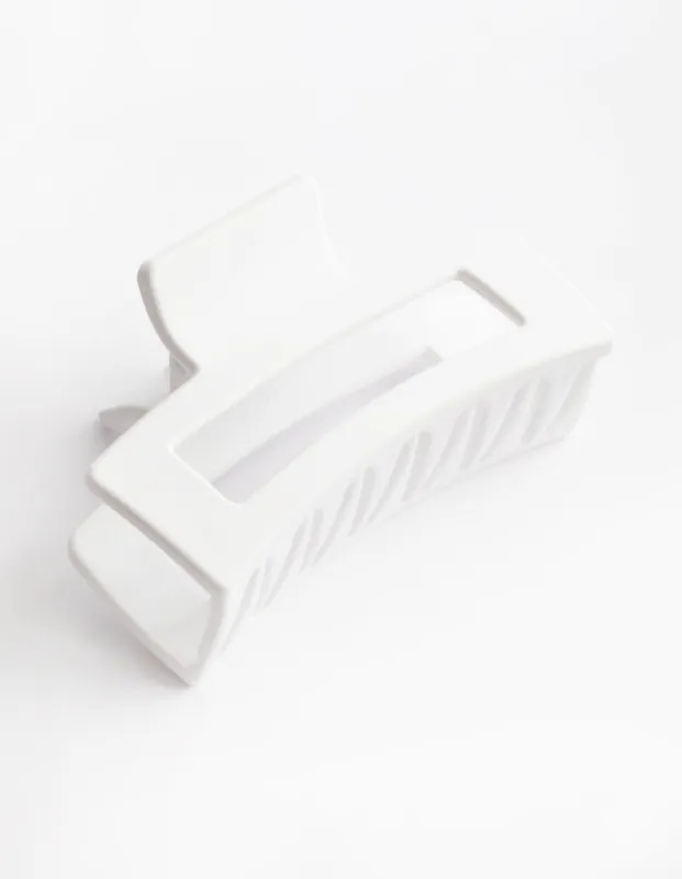 White Matte Rectangle Outline Claw Clip sold by lovisa