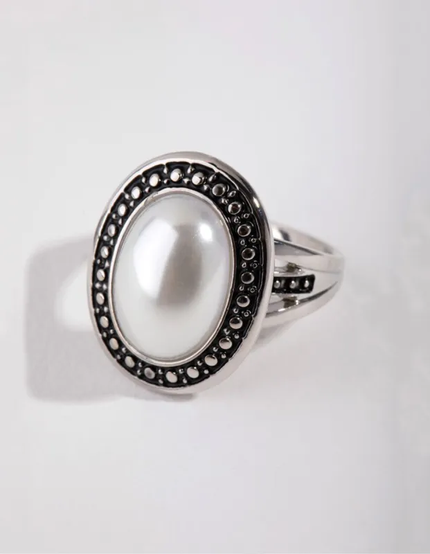 Antique Silver Pearl Dome Ring sold by lovisa
