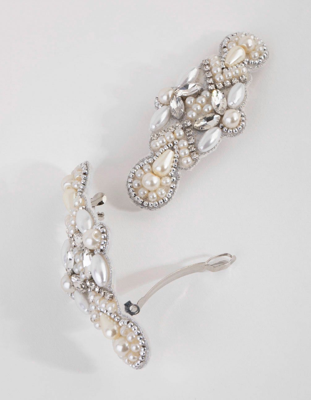 Mixed Pearl Detail Clip Pack sold by lovisa product image thumbnail 3