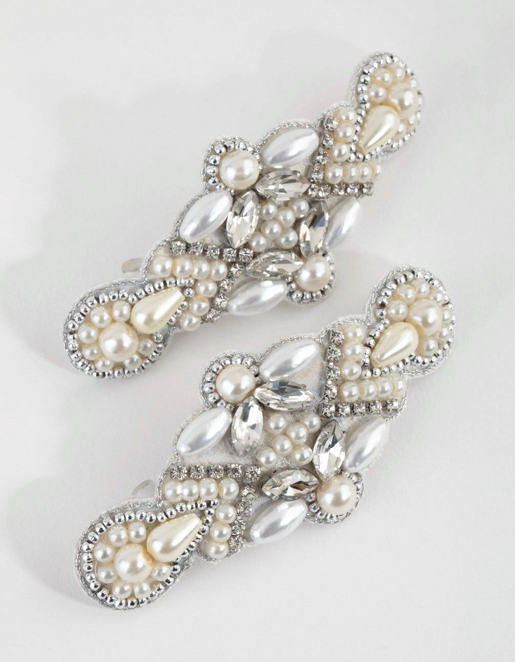 Mixed Pearl Detail Clip Pack sold by lovisa