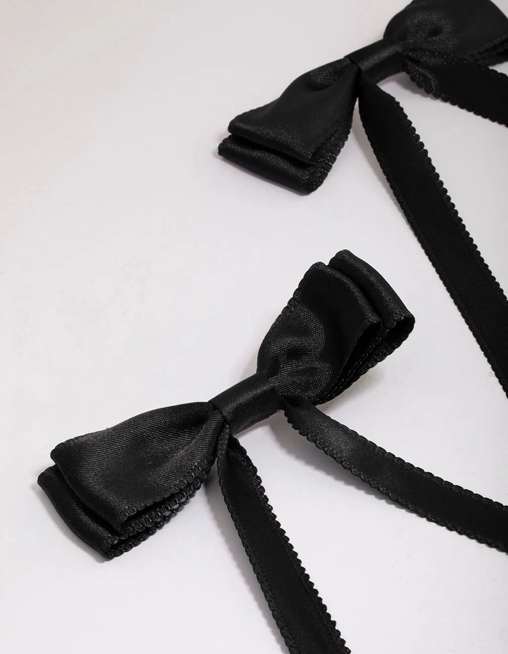 Black Fabric Satin Scallop Hair Bow Pack sold by lovisa product image thumbnail 2