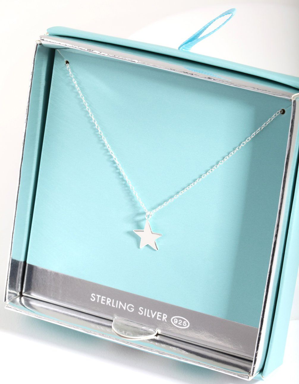 GXM ST STAR CHRM NL@ sold by lovisa