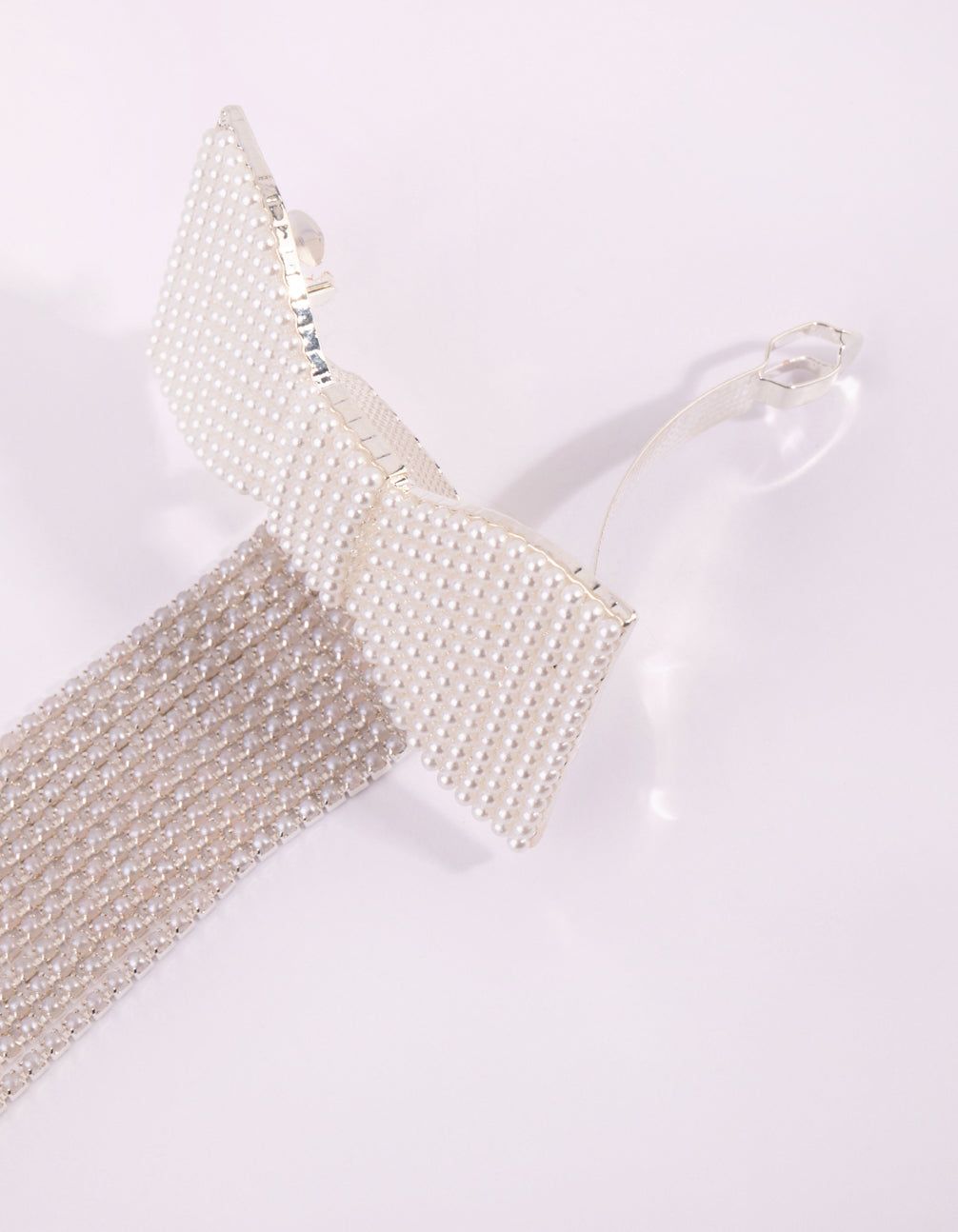 Pearl Bow Drape Clip sold by lovisa product image thumbnail 4