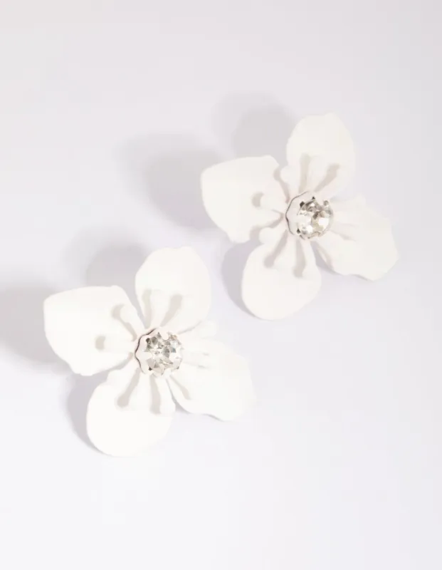 Matte White Flower Stud Earrings sold by lovisa
