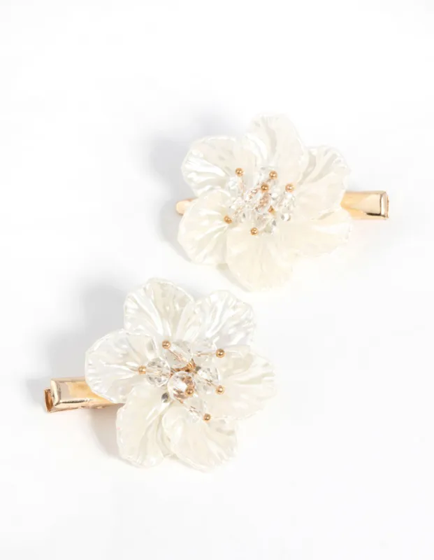Gold Pearlised Flower Clip sold by lovisa