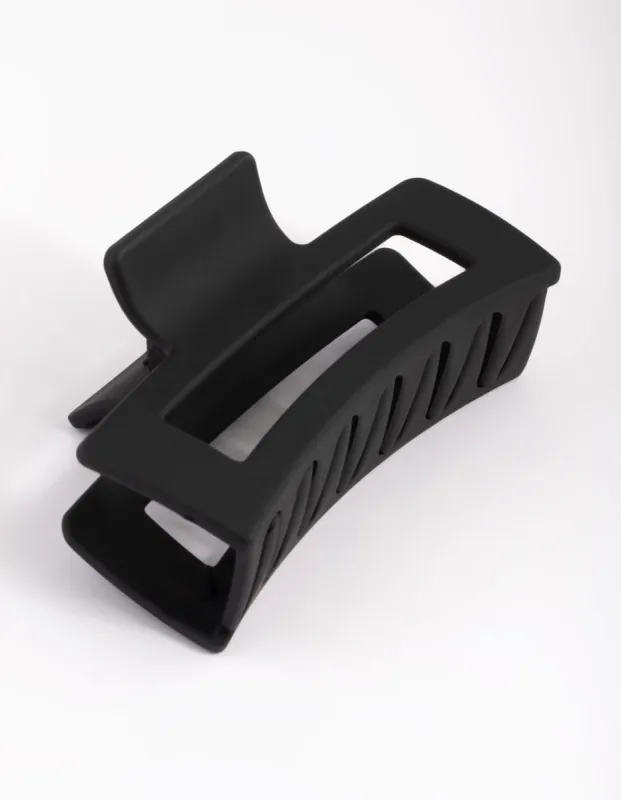 Matte Black Claw sold by lovisa