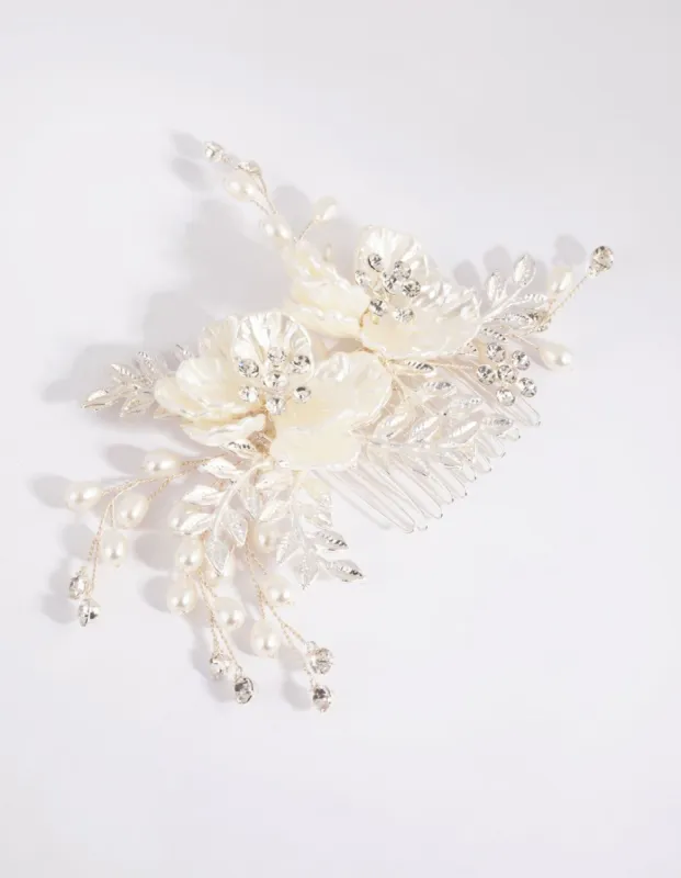 Silver Pearlised Flower Comb sold by lovisa