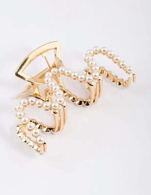 Gold Pearl Wavy Claw Clip sold by lovisa