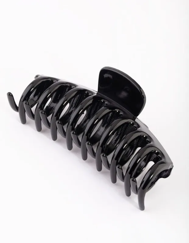 Black Acrylic Claw sold by lovisa