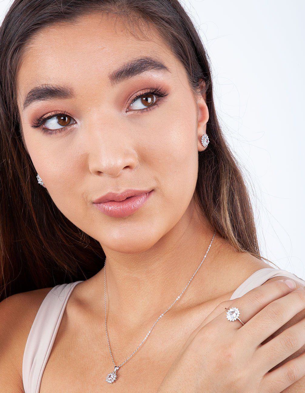 CG ST RH W-SPPH RND HALO NL sold by lovisa