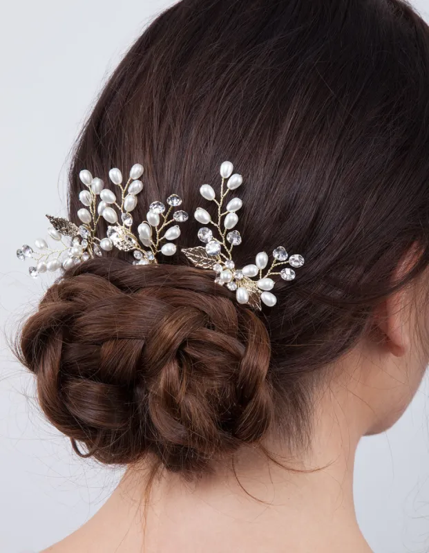 Gold Garden Pearl Pins sold by lovisa