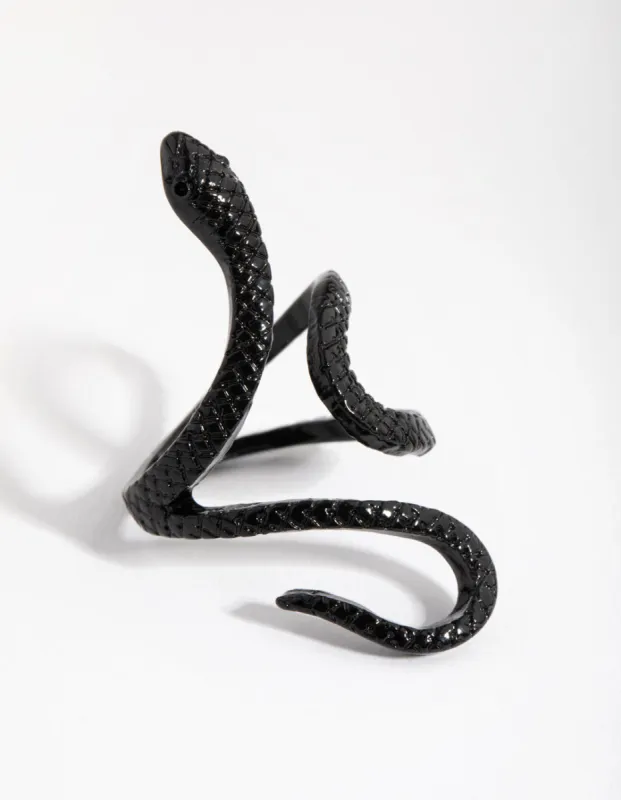 Matte Black Etched Swirl Snake Ring sold by lovisa
