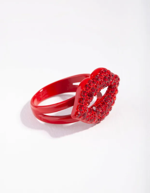 Matte Diamante Lips Ring sold by lovisa