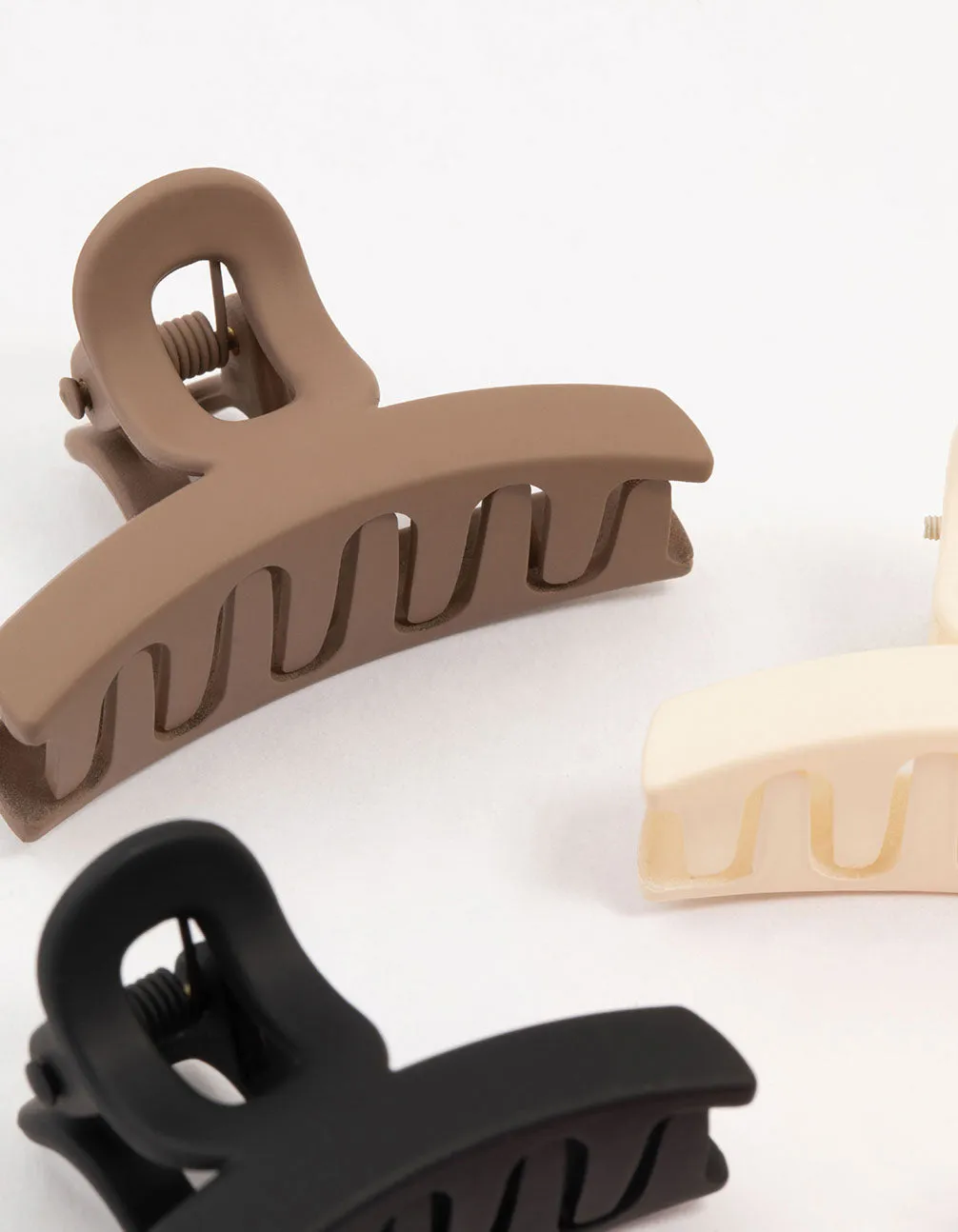 Neutral Small Loop Claw Clips 4-Pack sold by lovisa product image thumbnail 2