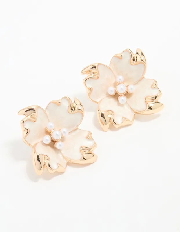 Gold Edged Flower Stud Earrings sold by lovisa