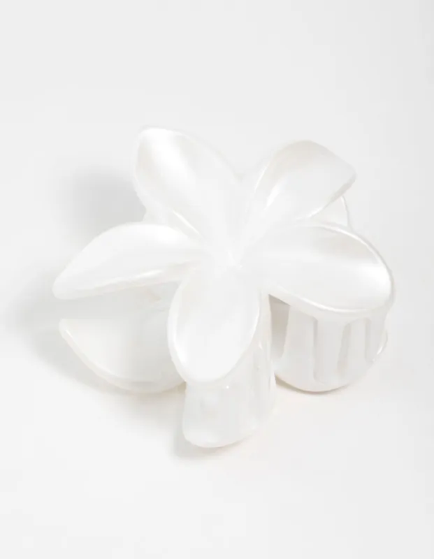White Frangipani Flower Claw Clip sold by lovisa