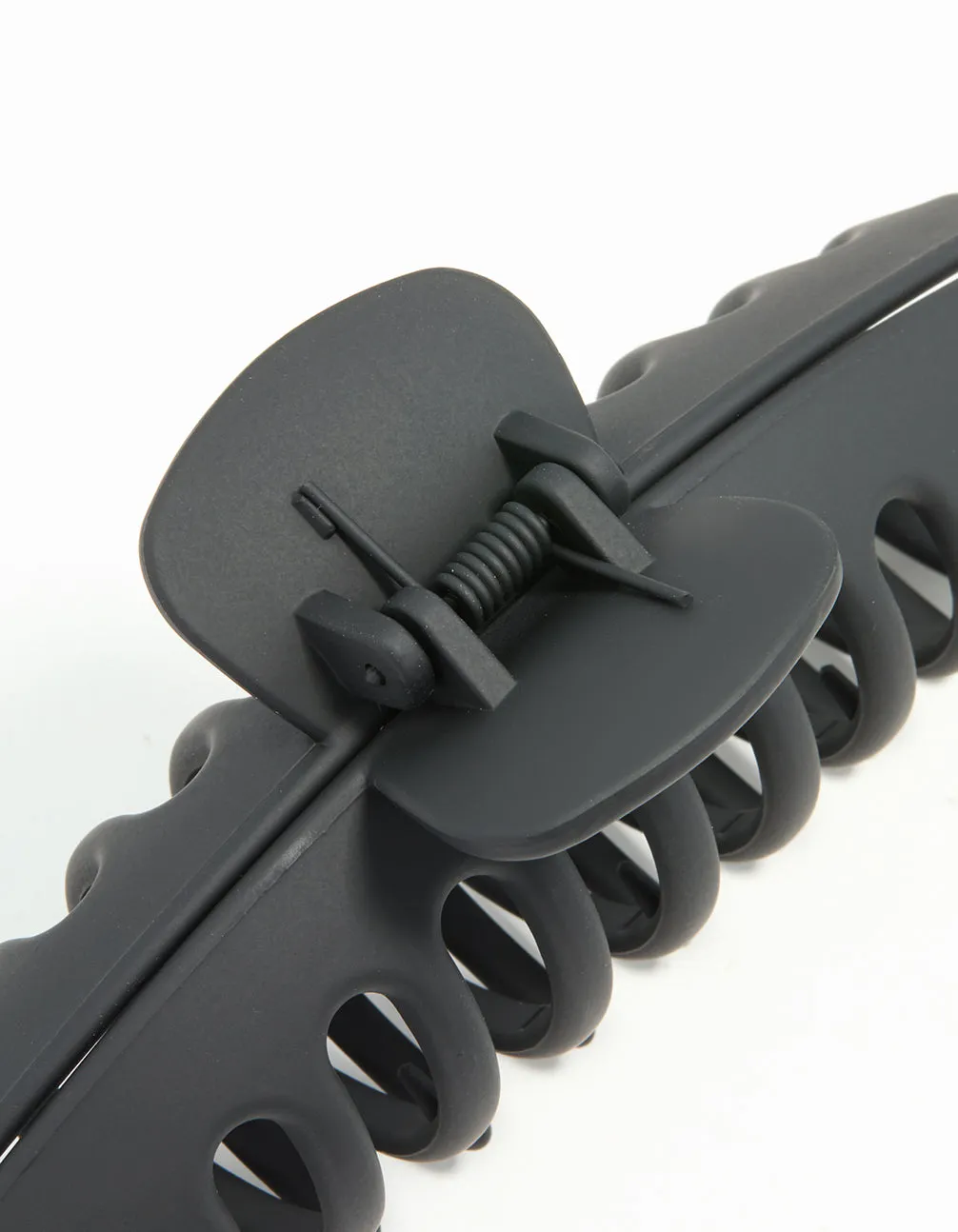 Matte Black Extra Large Claw Clip sold by lovisa product image thumbnail 3