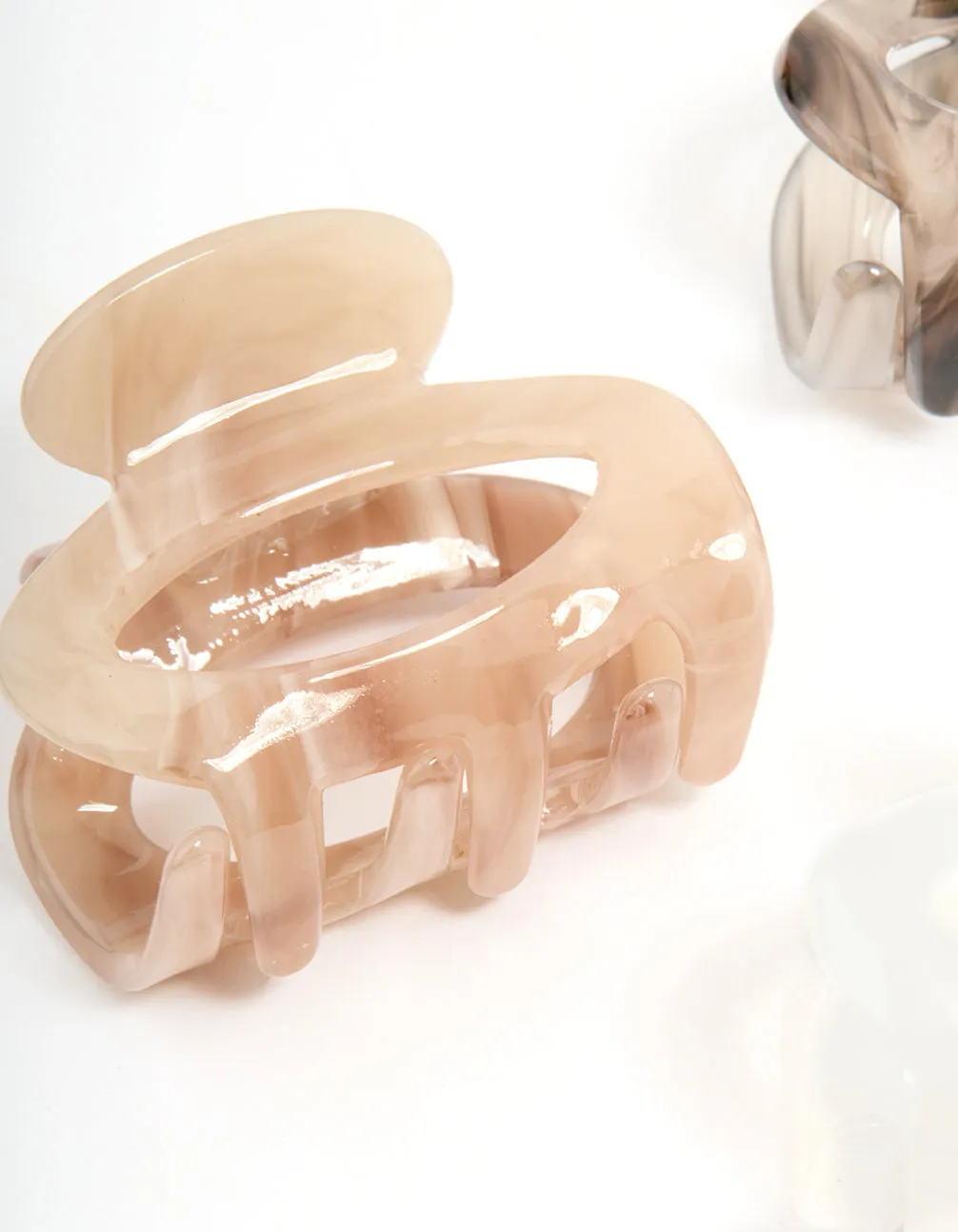 Neutral Acrylic Mini Oval Claw Clips 3-Pack sold by lovisa product image thumbnail 2