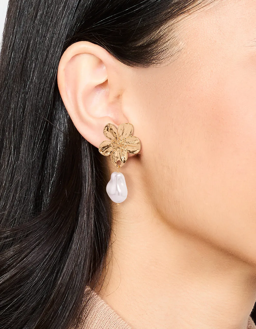 Gold Plated Pearl & Flower Drop Earrings sold by lovisa product image thumbnail 2