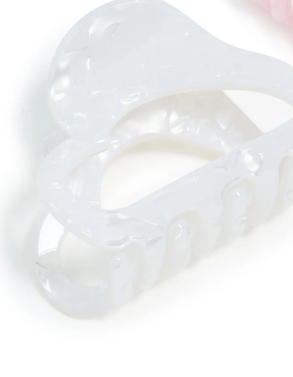 White & Pink Acrylic Small Heart Claw Clips 2-Pack sold by lovisa product image thumbnail 2