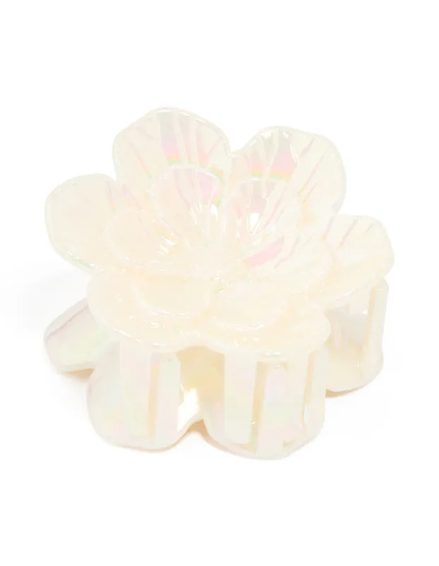 Pearlised Double Flower Claw Clip sold by lovisa