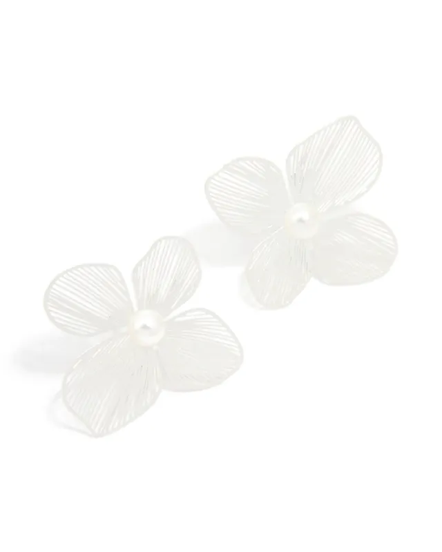 Silver Pearl Textured Flower Stud Earrings sold by lovisa