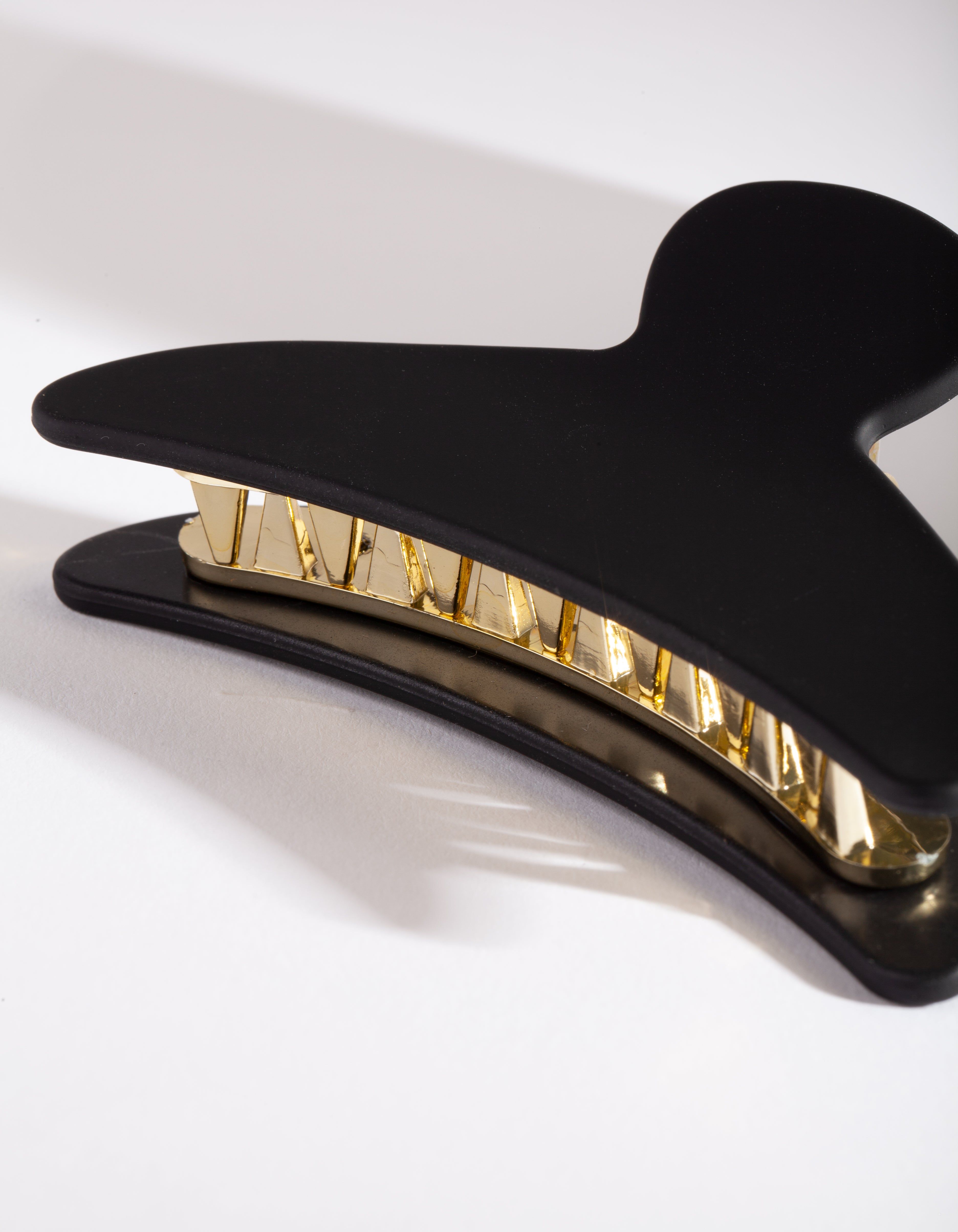 Matte Black Large Claw Clip sold by lovisa product image thumbnail 3