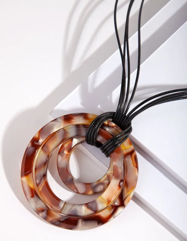 EVDNK CORD RESIN LOOP PNDNT NK sold by lovisa