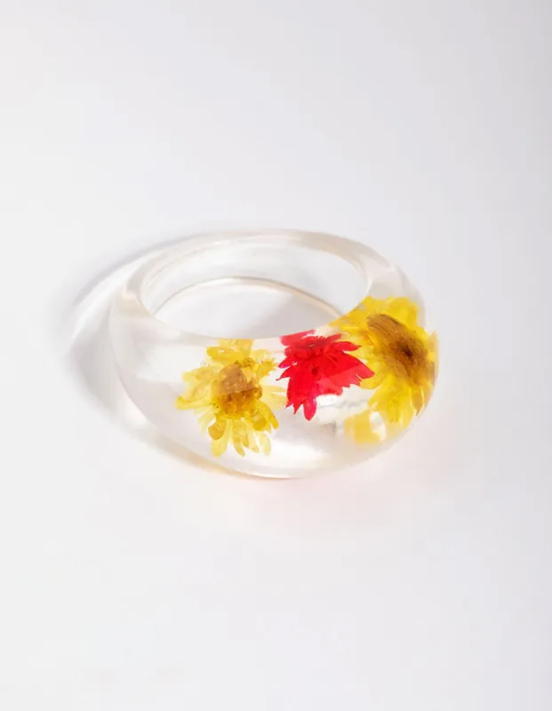 Yellow & Red Plastic Daisy Ring sold by lovisa