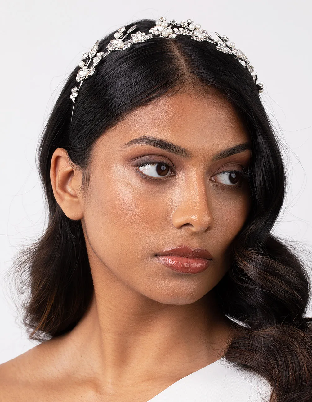 Silver Fine Floral Pearl Headband sold by lovisa product image thumbnail 2