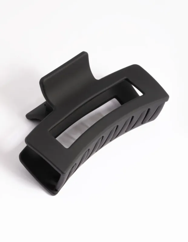 Matte Black Rectangle Outline Claw Clip sold by lovisa