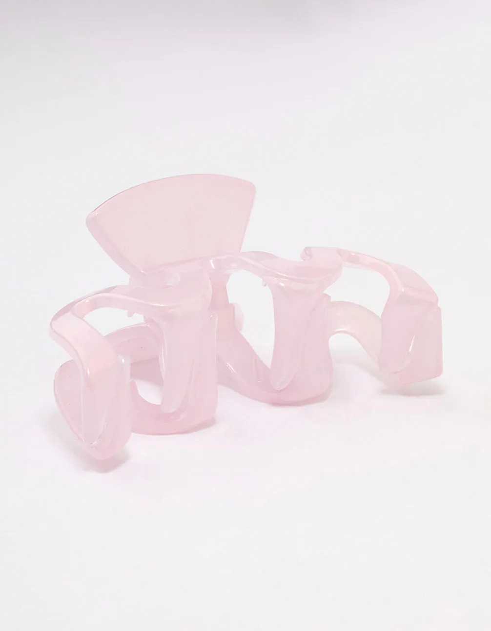 Lilac Wavy Hair Claw Clip sold by lovisa product image thumbnail 2