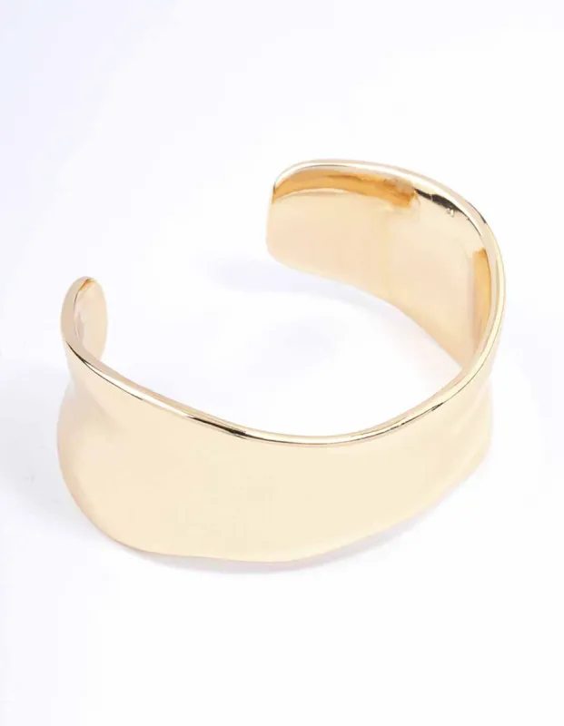 Gold Narrow Molten Wrist Cuff sold by lovisa