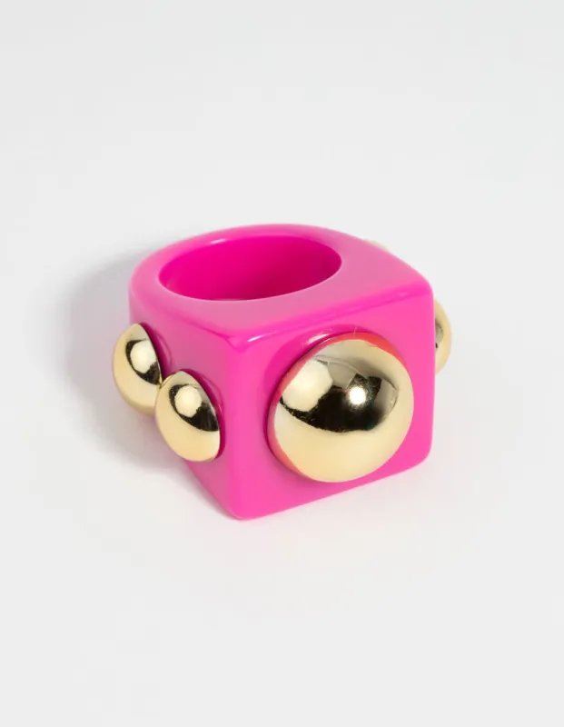 Pink & Gold 90s Ring sold by lovisa